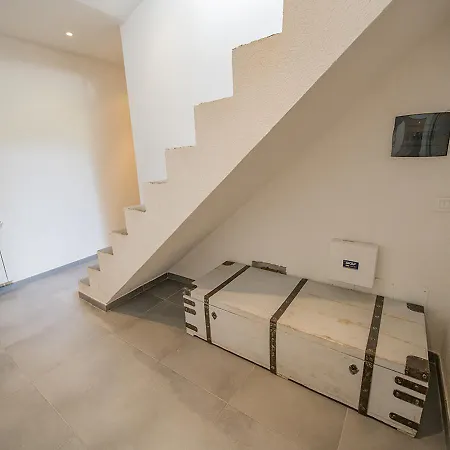 Holiday home Ferla's